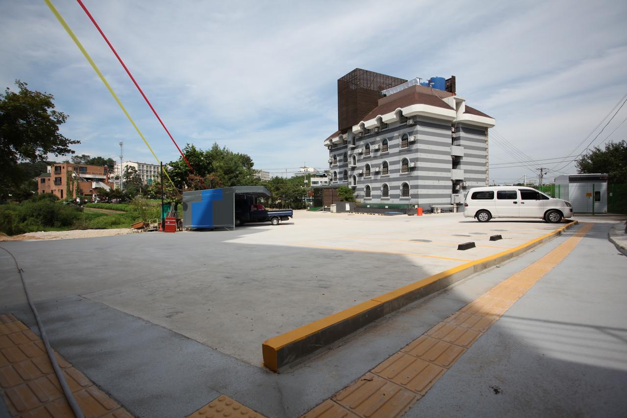 Lineplus Hotel Gimpo Exterior foto